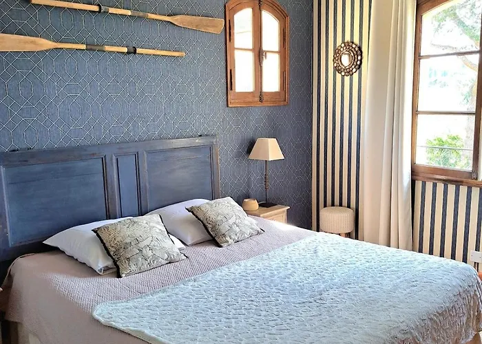 Bastide Presqu Ile De Giens Superbe Vue Piscine * Hyeres